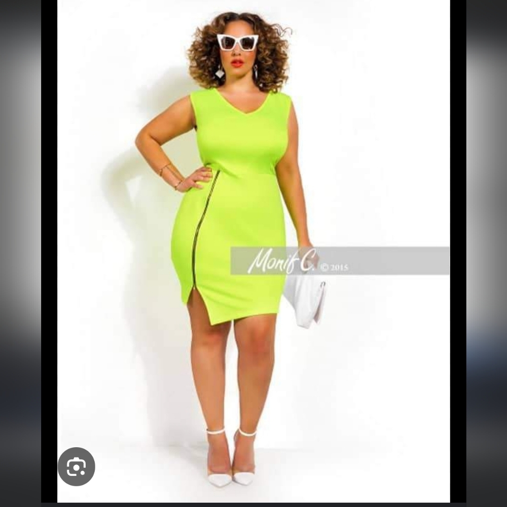 Monif C. Yellow Green Bodycon Mini Dress V-Neck Cap Sleeve